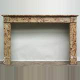 18th Century Brèche d'Alep fireplace mantel - Reference 0093&nbsp;Width&nbsp;5' 6'' ⅞&nbsp;Height&nbsp;3' 7'' ¼