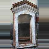 Three cast iron window surrounds - Reference 0636&nbsp;Width&nbsp;2' 11'' &nbsp;Height&nbsp;4' 10'' ¼