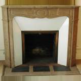 Pompadour mantel in Lunel marble - Reference 1284&nbsp;Width&nbsp;4' 2'' ⅜&nbsp;Height&nbsp;3' 5'' ⅜