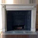 White marble Louis XVI mantel - Reference 1342&nbsp;Width&nbsp;4' 5'' ⅛&nbsp;Height&nbsp;3' 5'' ¾