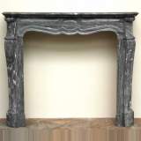 Pompadour mantel - Reference 1391&nbsp;Width&nbsp;4' 1'' ¼&nbsp;Height&nbsp;3' 6'' ⅛