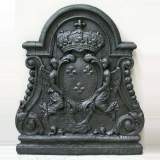 Fireback from the 17th century with Royal coat of arms and angels - Reference 9104&nbsp;Width&nbsp;2' 7'' ⅛&nbsp;Height&nbsp;2' 11'' ⅜