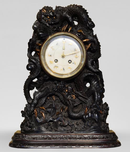 Clock with Chinese zodiac signs Clocks garnitures