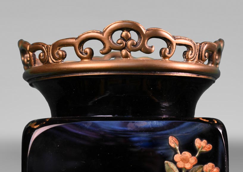 Vintage Japanese Vase Black with Gilt hotsell Gold And Floral Design, Home decor for Flowers