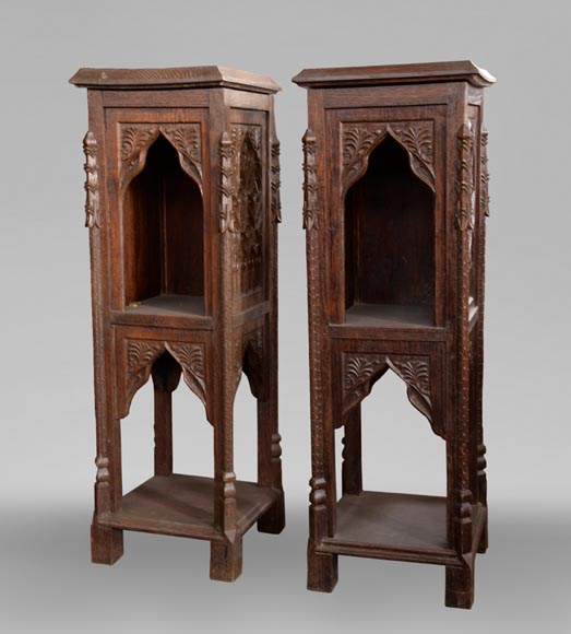 Neo Gothic Style Bedroom Furniture Set In Carved Oak Wood