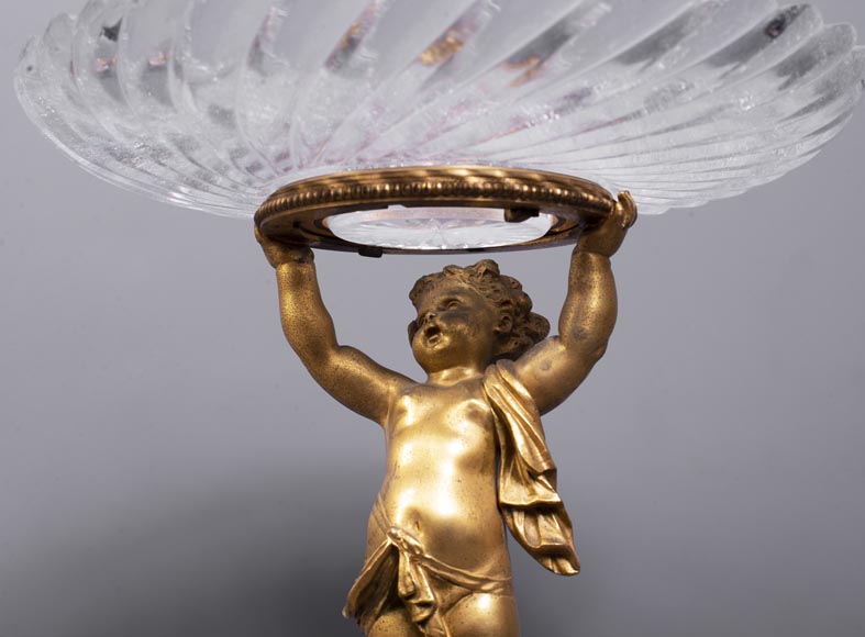 Surtout-de-table with putti in gilt bronze and Baccarat crystal - Objects
