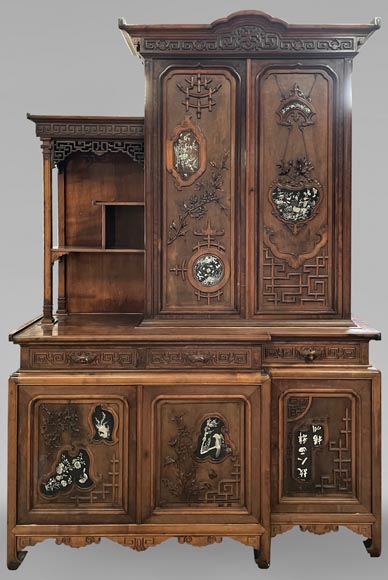 Gabriel Viardot, Japanese style shelf unit with mother-of-pearls