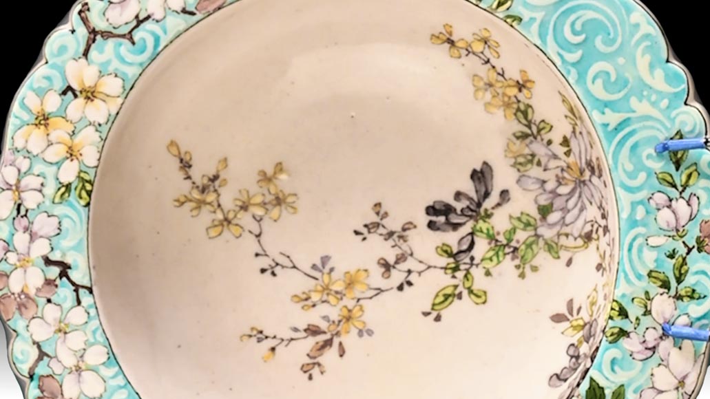 Edmond LACHENAL for L'ESCALIER DE CRISTAL, Earthenware bowl decorated with flowers, circa 1890-4
