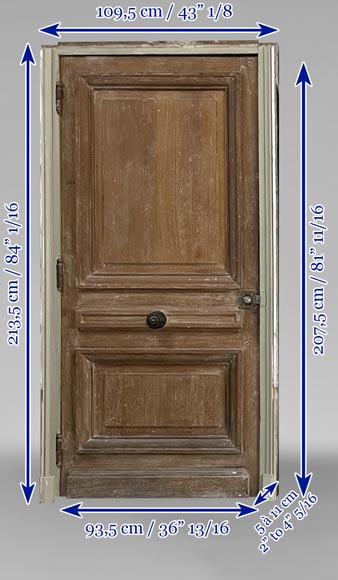 Small antique and simple door in oak with an oval opening - Doors