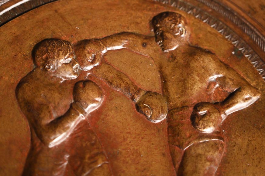 Bronze cup decorated with a boxing match-3