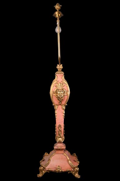 Fonderie Fumière & Co, Rococo pink marble lamp with gilded bronze masks, circa 1906-1926-0