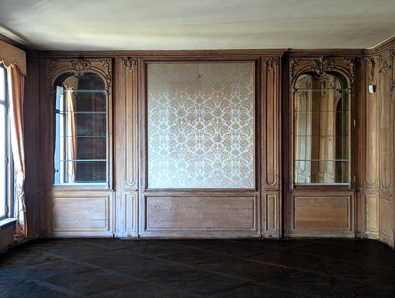 Important Louis XV-period Carved Oak Paneling-5