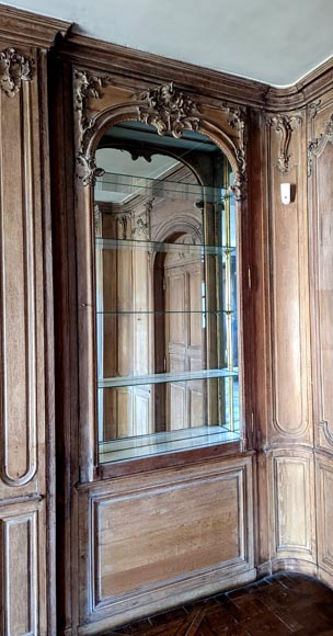 Important Louis XV-style Carved Oak Paneling-14