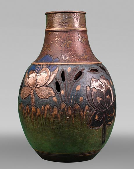 Ernest CHAPLET for the HAVILAND manufacture, Vase with aquatic plant decoration, circa 1880-2