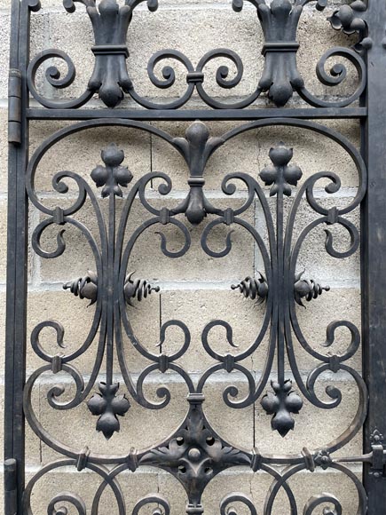 Napoleon III-style wrought iron double gate, 19th century-5