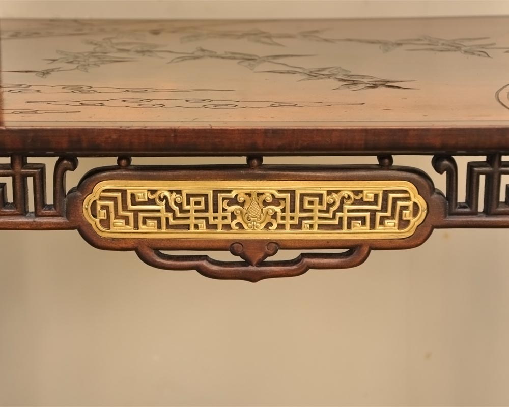 Gabriel VIARDOT (Attrib. to), Japanese table with gilded bronze decorations-5