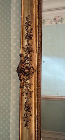 Napoleon III-style gilded trumeau with plant ornaments-3