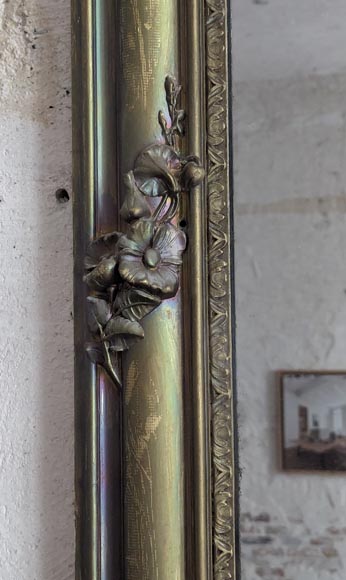 Louis XV style trumeau adorned with a palmette in gilded paint-3