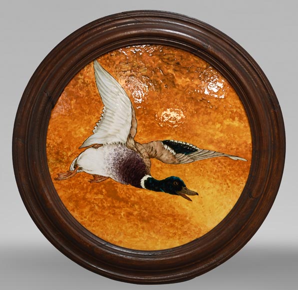 Théodore DECK, Large Dish With A Mallard Flying In A Golden Sky, late 19th century-0