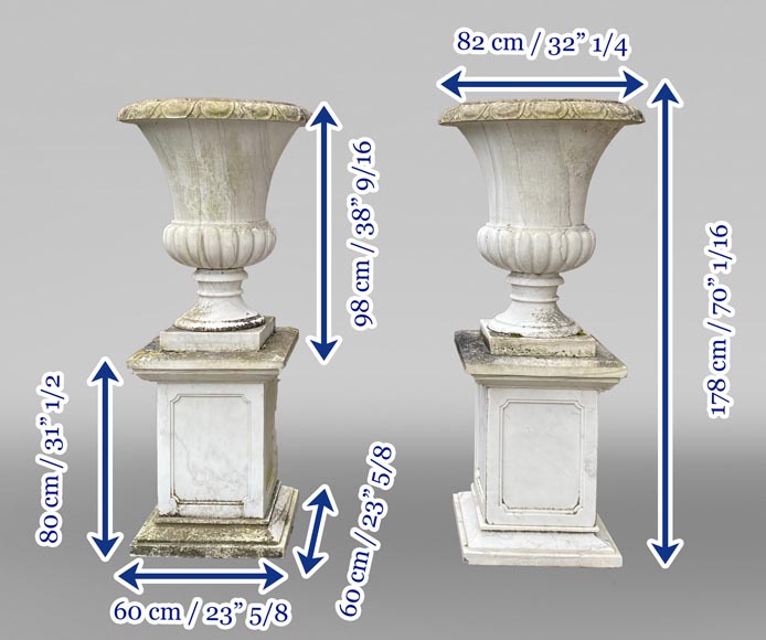 Pair of white marble Medici vases, 1980-11