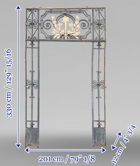 Cast-iron double leaf gate with frame-8