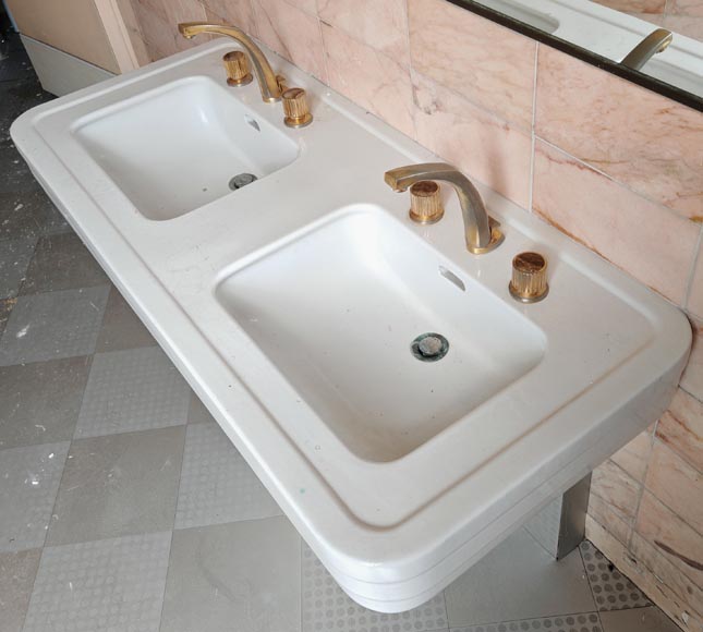 Large Art Deco-style double washbasin-6