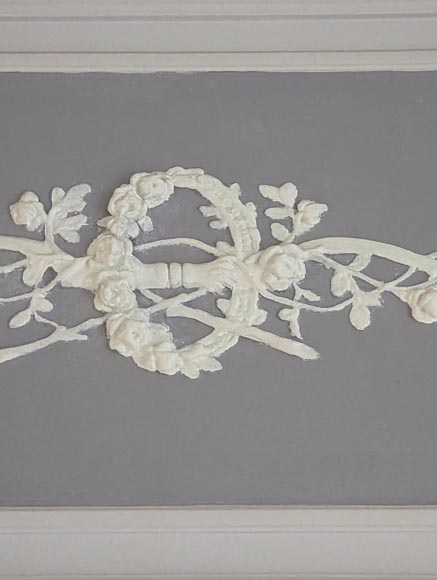 Louis XVI style trumeau adorned with an arch and wreaths of flowers-3