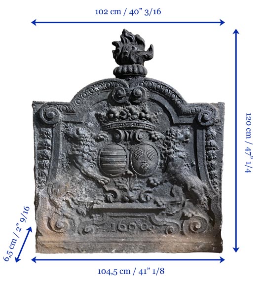 Fireback bearing the arms of Louis-Urbain Le Febvre de Caumartin and Marie-Jeanne Quentin de Richebourg, 1690-12