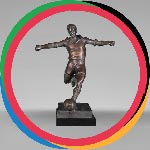 Edouard FRAISSE (1880-1956), “Shooting football player”, sculpture in patinated regula