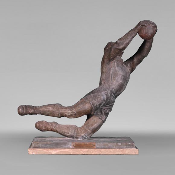 “Soccer goalkeeper”, sculpture in regule-0