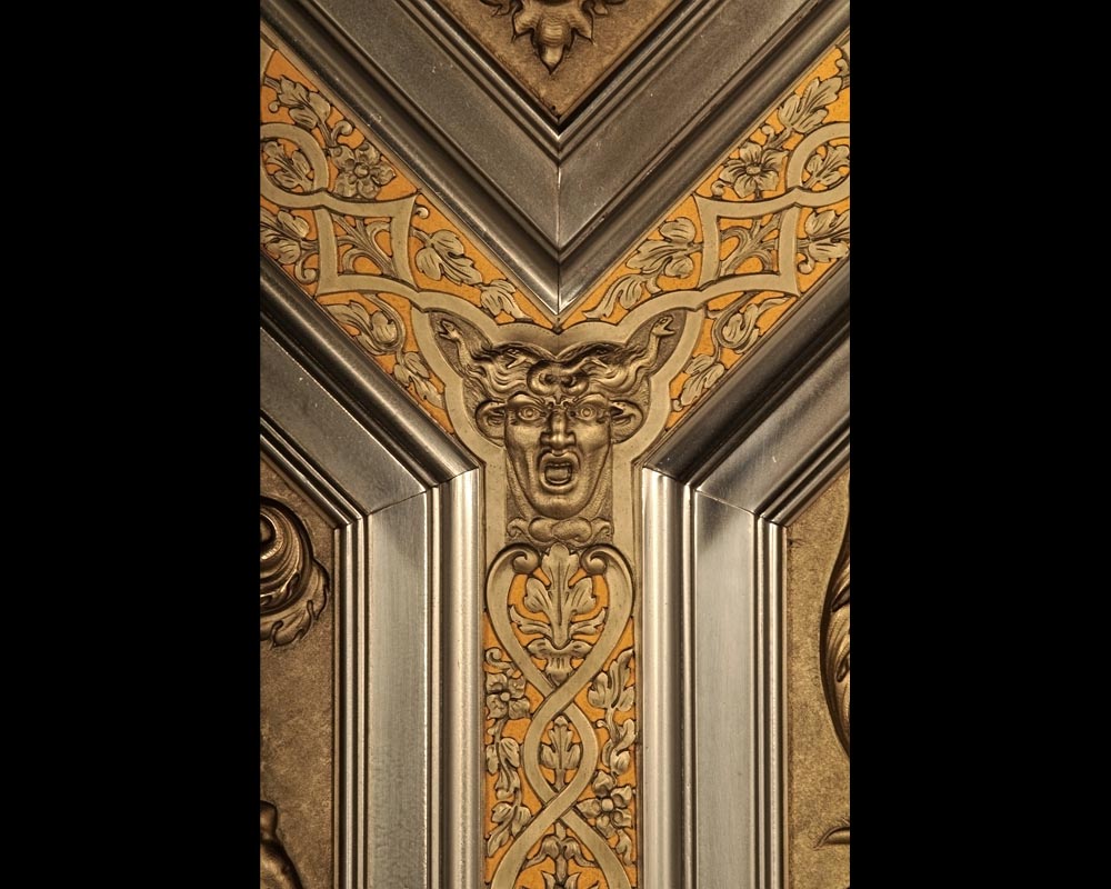 BERGUE Adolphe, An Exceptional Pair of Neo-Renaissance Doors-10