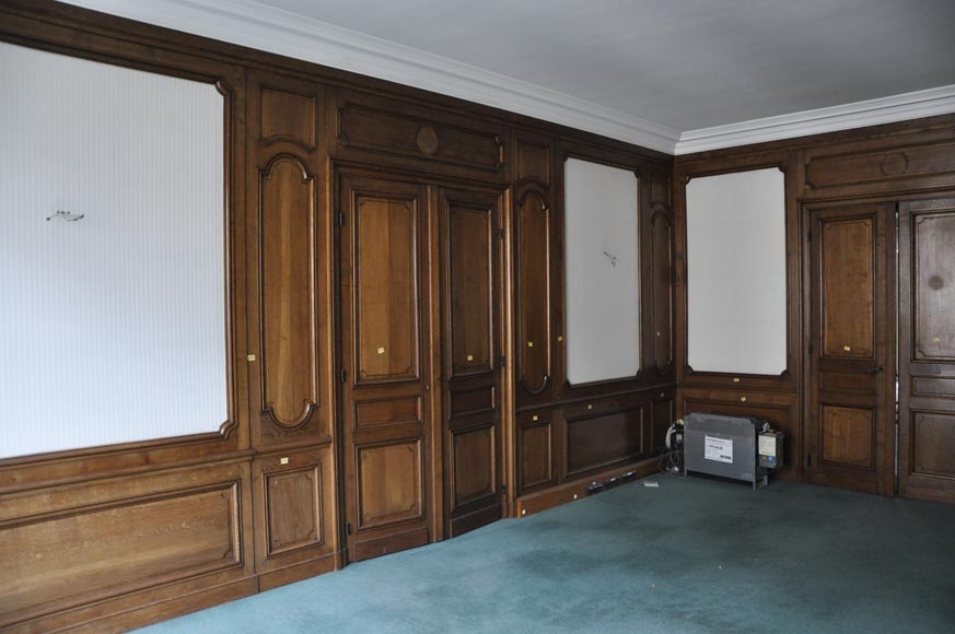 Antique oak wood paneled room from the 19th century - Paneled rooms