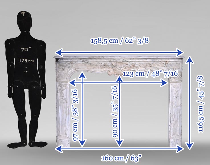Louis XV period fireplace in Calacatta marble with finely carved entablature, 18th century-12