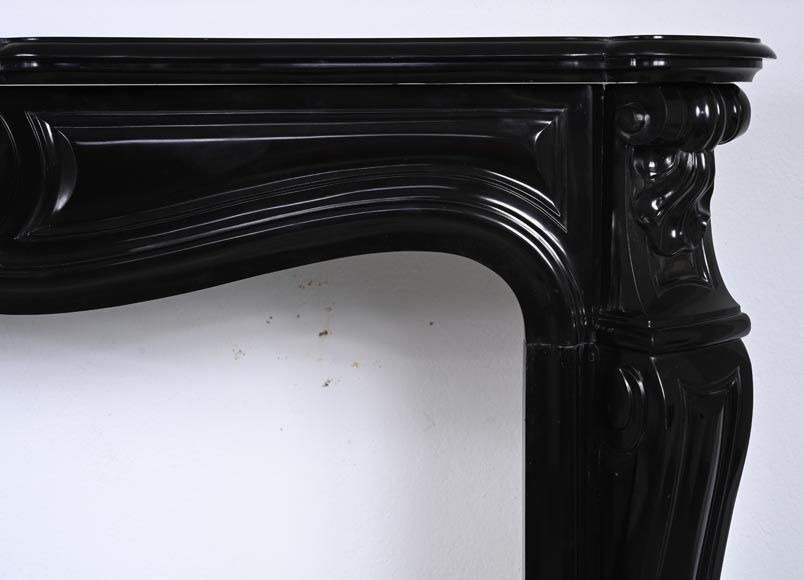 Louis XV style mantel in fine black Belgian marble decorated with a shell framed with buds-7