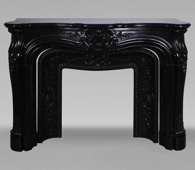 Cheminée de style Louis XV en marbre noir fin-0