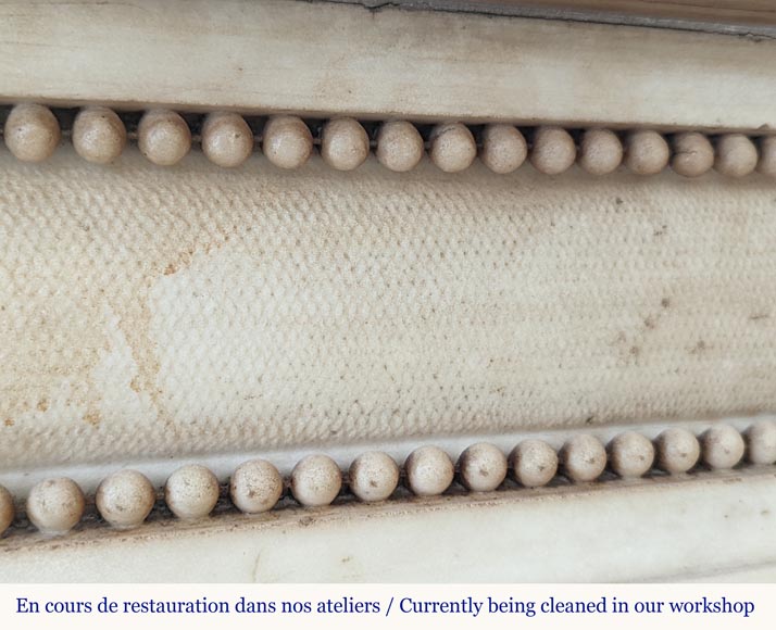 Louis XVI periode mantel in statuary marble adorned with a string of pearls-2