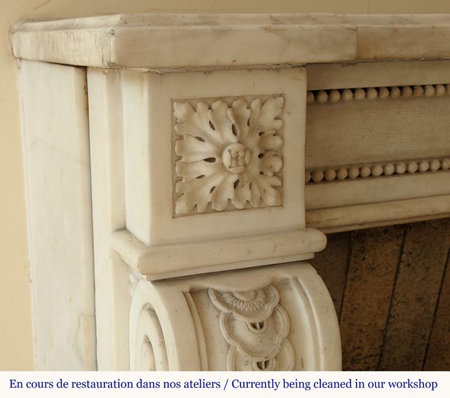 Louis XVI periode mantel in statuary marble adorned with a string of pearls-5
