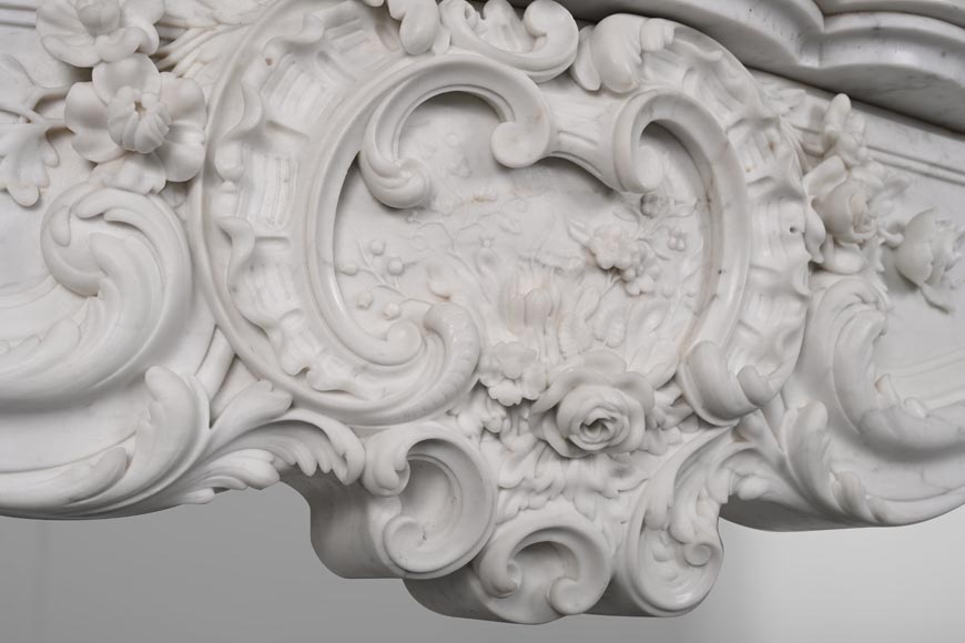 Jules CANTINI (attributed to) - Large Napoleon III style mantel in highly carved Carrara marble-4