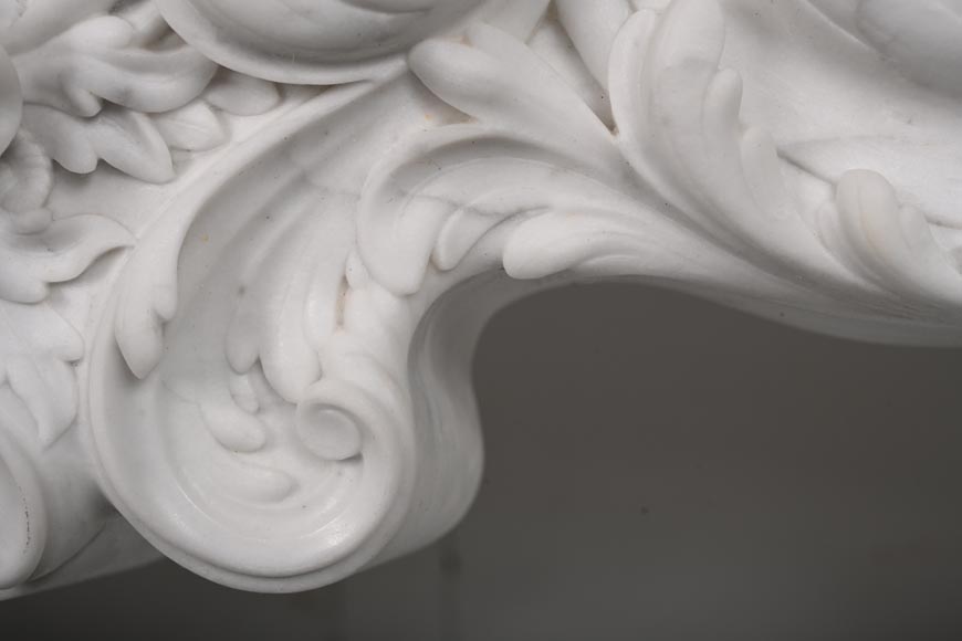 Jules CANTINI (attributed to) - Large Napoleon III style mantel in highly carved Carrara marble-5