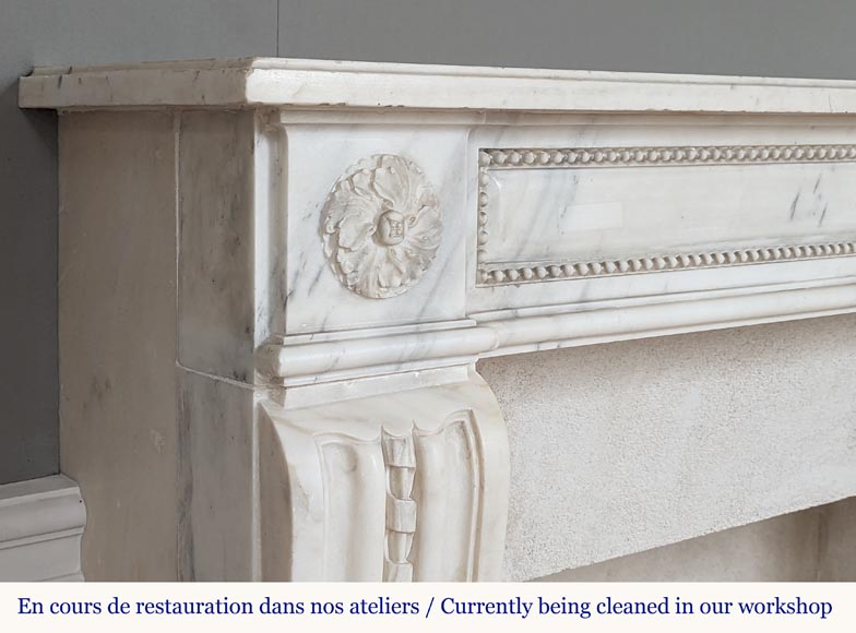 Louis XVI period mantel with pearls and carved ribbon-4