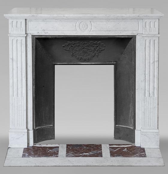 Louis XVI style mantel in Carrara marble adorned with a sunflower-0