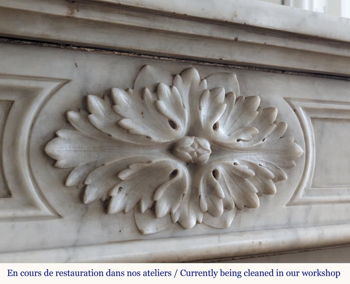 Louis XVI style mantel in Carrara marble adorned with an acanthus leaf-2