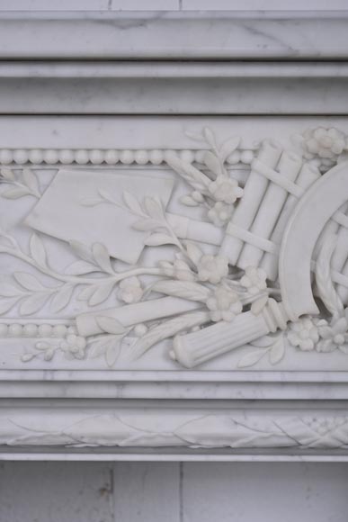 Napoleon III style mantel in Carrara marble with wheat ears-5