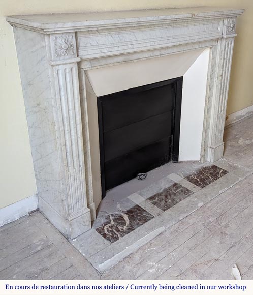 Louis XVI style mantel in veined Carrara marble adorned with rosettes-2