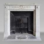 Louis XVI mantel in Carrara marble adorned with a laurel wreath