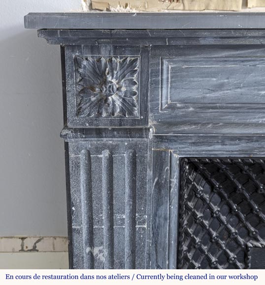 Louis XVI mantel in Turquin marble-3