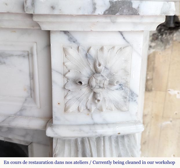 Curved Louis XVI style mantel in Arabescato marble decorated with a laurel wreath-9