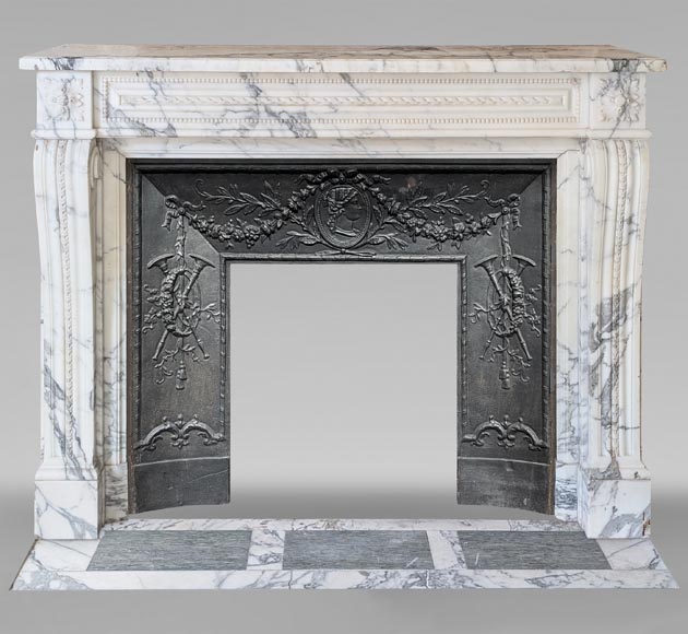 Louis XVI style mantel in Arabescato marble with pearl entablature-0