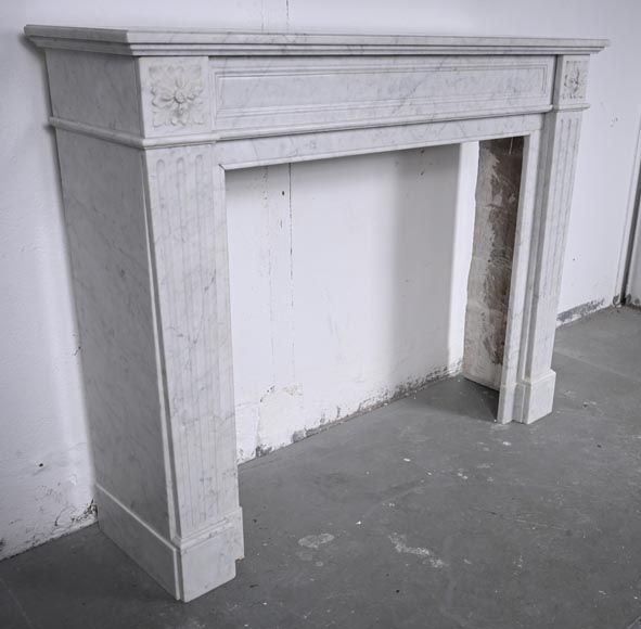 Louis XVI mantel in Carrara marble-2