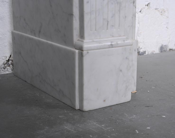 Louis XVI mantel in Carrara marble-4